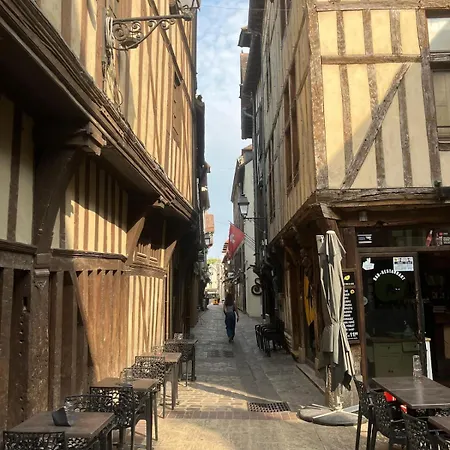 Appartamento Charme Et Emplacement Idéal, Au Cœur De